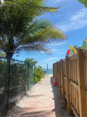 Cozy Beach Apartment in Key Biscayne —5 min walk to Beach