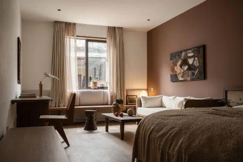 A STAY IN Hanoi