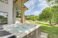 Stunning Sheridan Ranch Villa Mountain View! - bar
