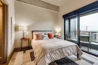 Sable 805 - Two Bedroom - Balkoner
