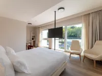 Hi Hotels Sirmione - Lakeview Pool Hotel in zona Centro Storico