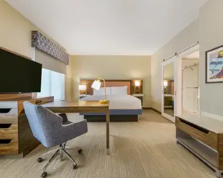 Hampton Inn & Suites by Hilton  Decatur Hotels in Decatur