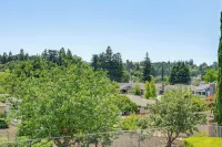 Quaint Concord Home with Covered Porch Near Hiking