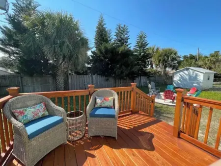 Beautiful 2/1 Home - Walking Distance to the Beach Отели рядом с достопримечательностью «W.I.S.E Private School»