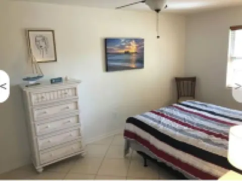 Private Suite near the Beach