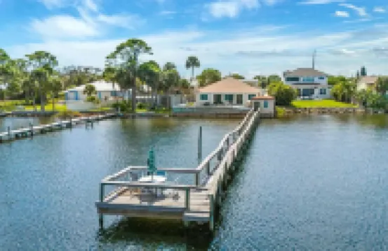 Cozy 1-bedroom apartment in Melbourne on the Indian River. Newly Renovated