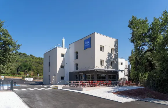 宜必思快捷酒店 Le Cannet des Maures