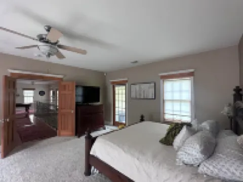 Indiana Dunes Getaway on 2 acres! Truly unique 4 Bedroom, 4 Bath home! Hotels in Porter