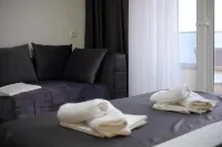 Molla Apartments Hotels in Doni stoj