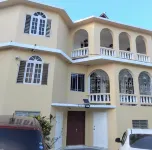 Apartment 379 Hudson Avenue Hotel di 