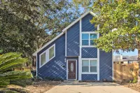 Pet-Friendly A-Frame Retreat Near Dtwn and Beaches! - spa