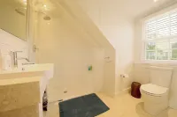 Harbourside house with private pool - amazing sea views!