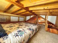 The Oak Oasis - Gorgeous views and a hot tub