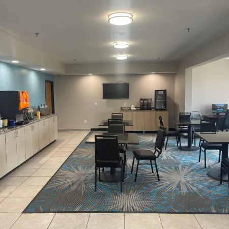 Days Inn by Wyndham Jefferson City