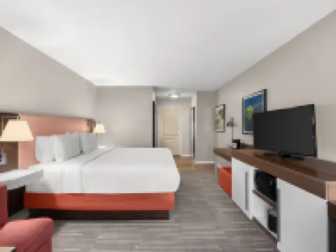 ハンプトン イン & スイーツ フレズノ フレズノのホテル