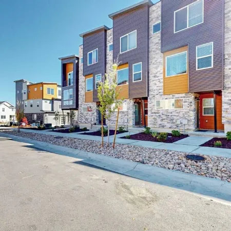 Park City 3-bedroom/3-bath townhome, 15 mins to PCMR/DV, 40 mins to SLC airport