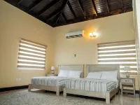 North Ritz Villa - 2 Bedroom Apartment on the Second Floor