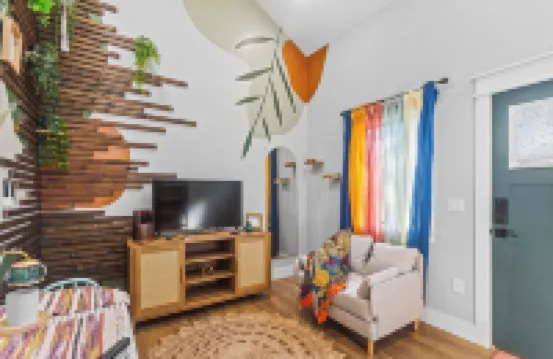 Secluded Tiny Home in Exclusive Paris Mountain!