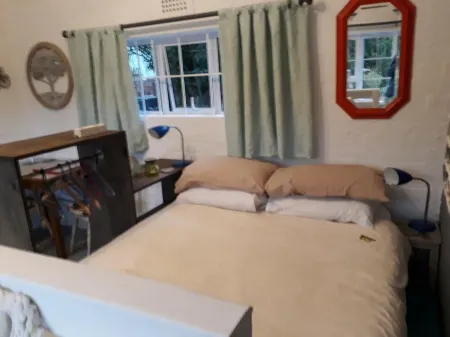 Cozy quirky cottage Constantia