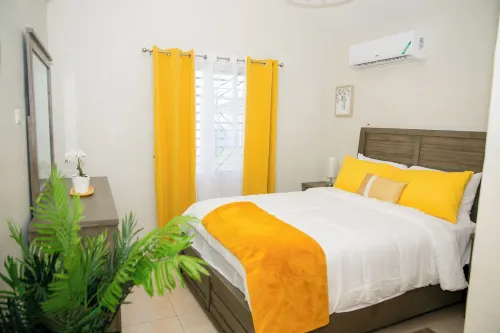 Cozy home away from home located 40mins from Kingston's International Airport. Hotels in Hellshire