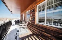 Boyne Mtn Views! 2BR w/ Patio & Fire Pit Access Hotels in Boyne Falls