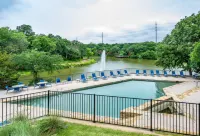 Hilton DFW Lakes Executive Conference Center - Pools