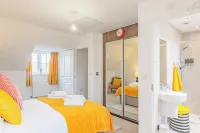 Clean & Cozy | Work, Relax & Stay | Fully Equipped + Smart Lock + 2 Parking