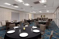 底特律地鐵機場希爾頓花園客棧飯店 - 早餐