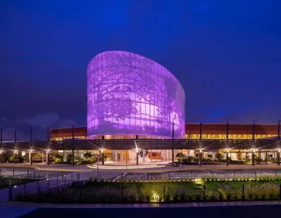 *HEREDIA*  |NEAR: AIRPORT & CONVENTION CENTER | 2B APT | NICE BALCONY Hotel a 