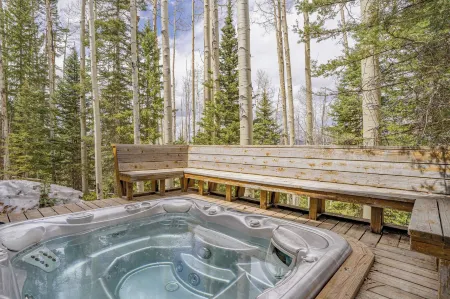 Snowdrift Cabin by AvantStay Breathtaking Home w Prime Ski Access