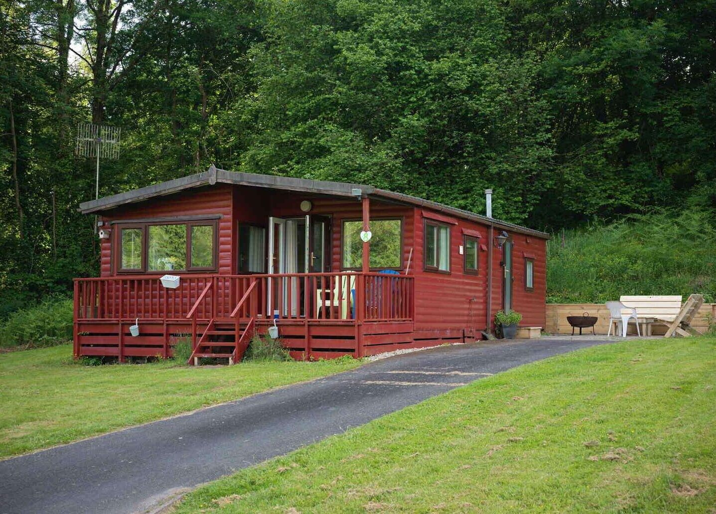 Number 8 Lodge Caer Beris Hotels in Treflys