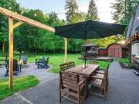 Cozy River Cabin - Sleeps 12 - Hot Tub - EV - Trails & Stevens Pass Nearby Hotéis em Baring