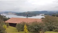 Casa Loma, Modern with a view of the Sisga Reservoir Hotels in Choconta