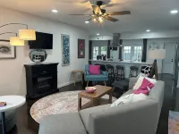 Charming 2-bedroom house with WiFi, AC in welcoming Monroe