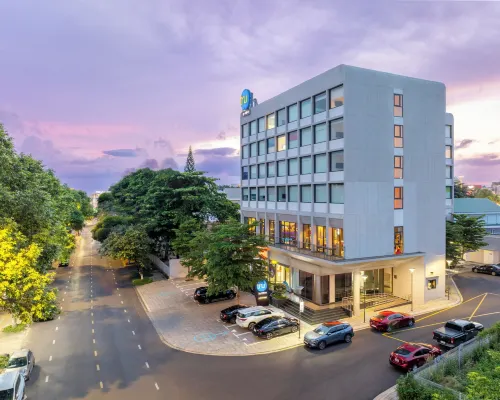 Tru By Hilton Buon Ma Thuot City Center Hotels in Buon Ma Thuot