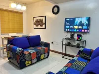 Cozy 2-bedroom townhome with WiFi, AC, Parking in beautiful Antipolo Town & Country Heights Chapel附近的飯店