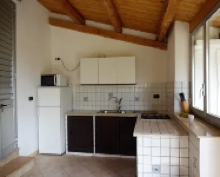 Casetta degli Ulivi - Small house with garden 5 minutes from the beach