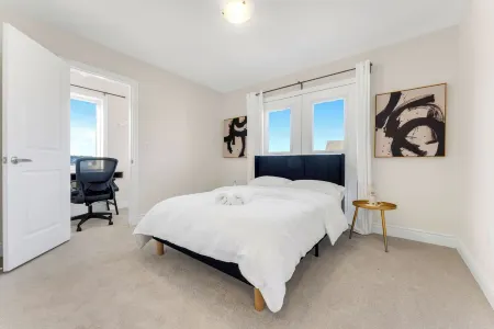 The Grand 5 Bedroom Oakville Escape