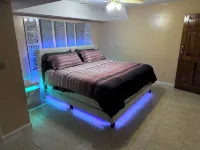 Serene Stonecrest Oasis Hotel di Stonecrest