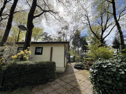 Big deluxe chalet with private jacuzzi, swimming pool on park.