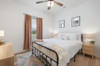 Lakeview Luxe - Lake Access + Pool