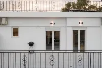 Hydra apartment,Patra