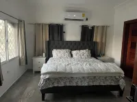 Spacious 5-bedroom villa with WiFi and AC in lovely Barahona