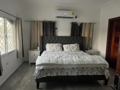 Spacious 5-bedroom villa with WiFi and AC in lovely Barahona Hotels in 