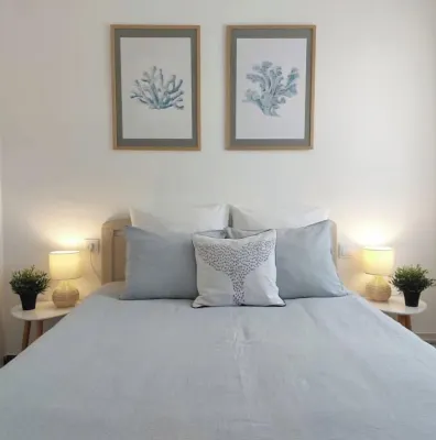 Cozy apartment on the beach 카라펠 호텔