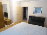 Ittel Vacation Apartment with Castle View in a Quiet Residential Area Hotels near Lidl