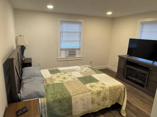 100% Renovated on 12 Acres and 100 Chickens, 15 Minutes to Saratoga and SPAC