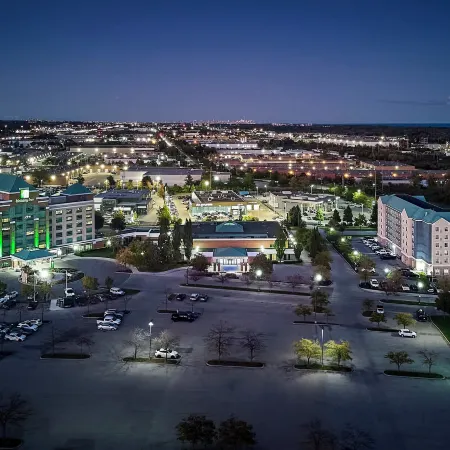 Holiday Inn & Suites OAKVILLE @ BRONTE by IHG