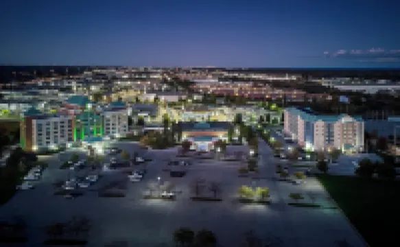 Holiday Inn & Suites OAKVILLE @ BRONTE by IHG