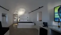 Cave-Style Suite with Outdoor Jacuzzi Hotels in Pyrgos Kallistis
